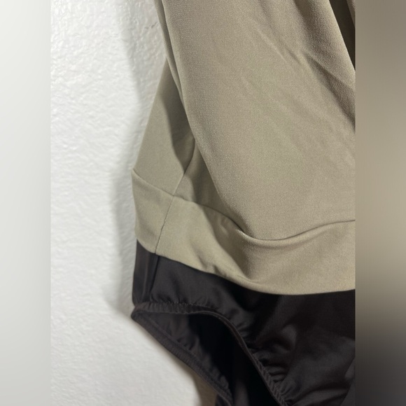 MagicSuit by Miraclesuit One Piece Swimsuit Size 12 - Picture 3 of 9